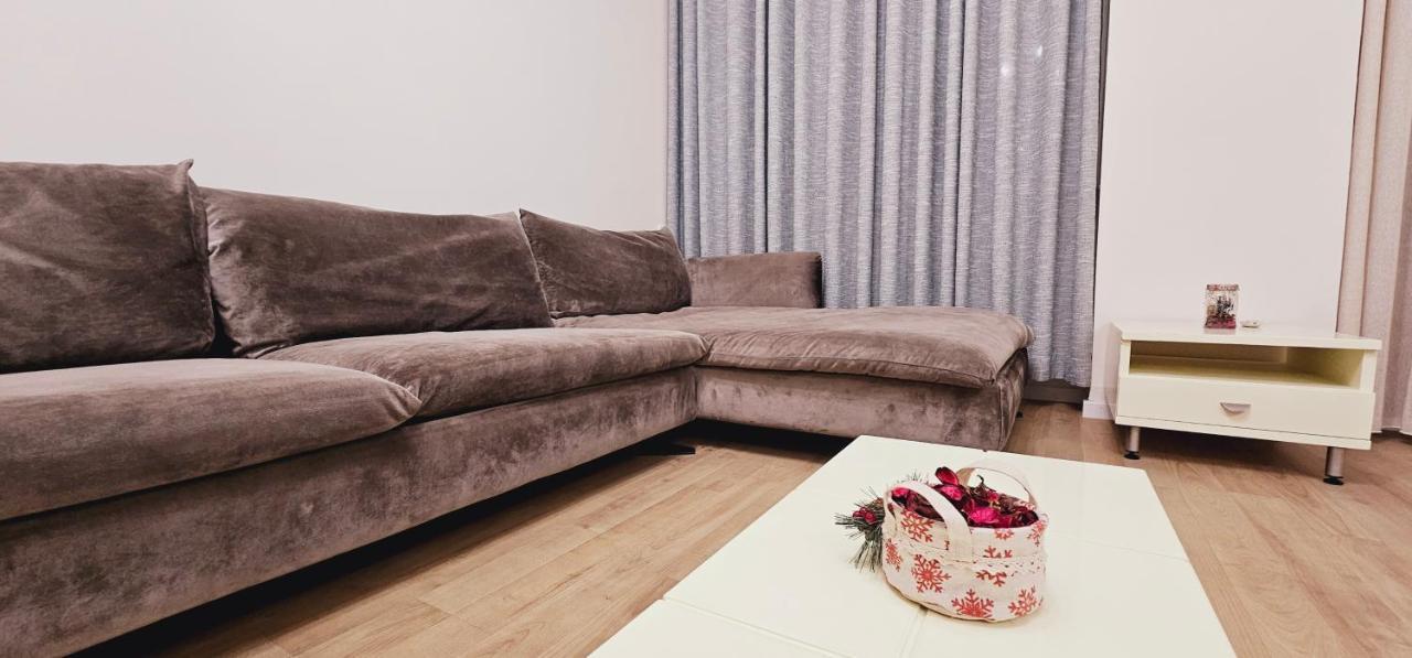 Discover Tirana From Our 3-Room Apartment With Free Parking-Komuna E Parisit 외부 사진
