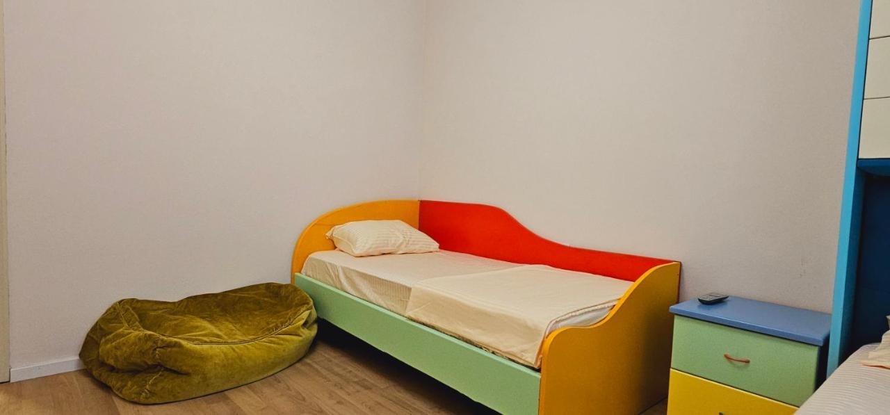 Discover Tirana From Our 3-Room Apartment With Free Parking-Komuna E Parisit 외부 사진