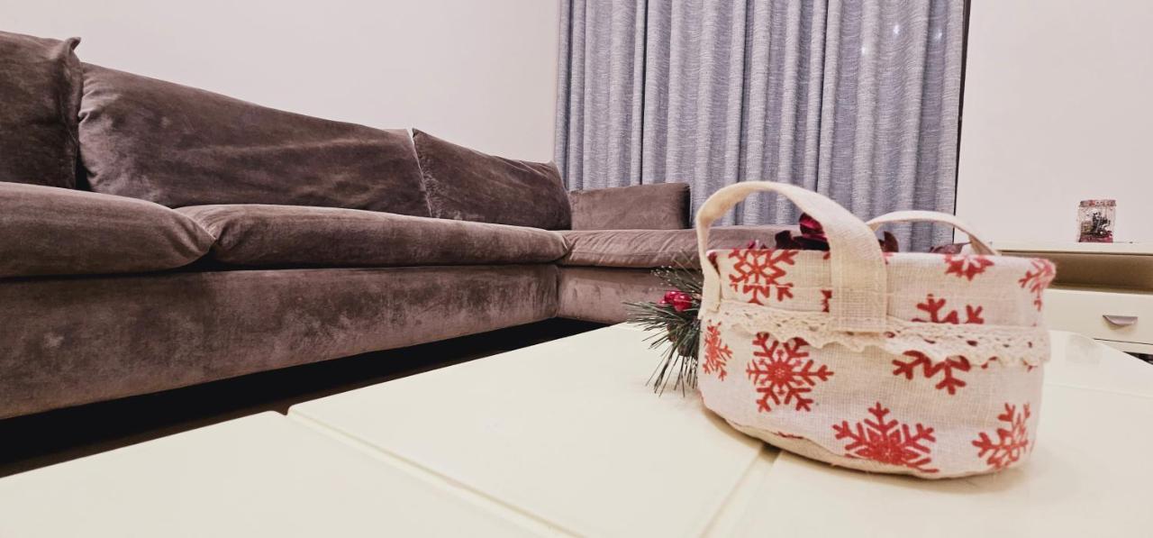 Discover Tirana From Our 3-Room Apartment With Free Parking-Komuna E Parisit 외부 사진